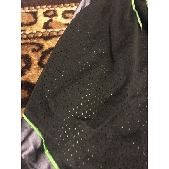 UT Sports Men's Athletic Gym Basketball Mesh Shorts Black Green Size Medium - Picture 2 of 8